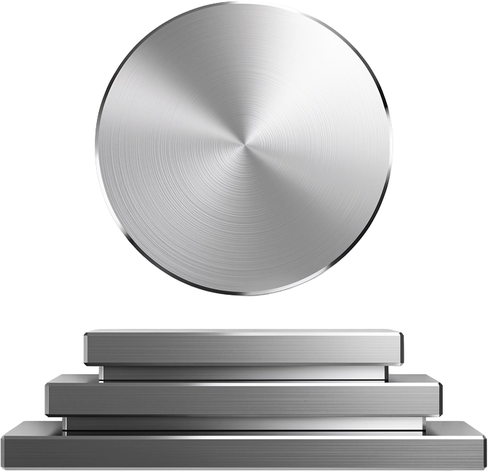 Alternative Ansicht des dreistufigen silbernen Podests.